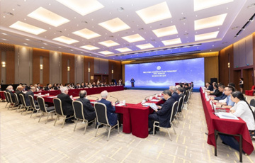 kaiyun官网入口外籍院士颁证仪式暨学部国际合作工作研讨会现场