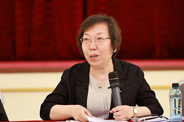 何雅玲院士在技术科学部分组学习中发言